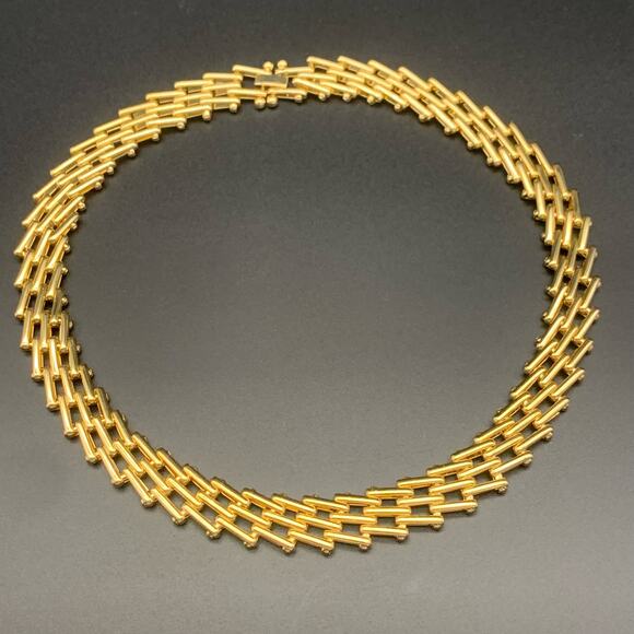 Vintage Other - Vintage Gold Tone Gate Link Necklace